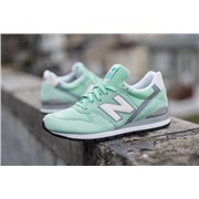  Кроссовки женские Adidas. Артикул 332901